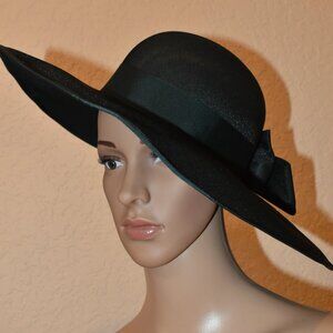 Vintage Bermona Trend Dark Green Hat with ribbon made in England